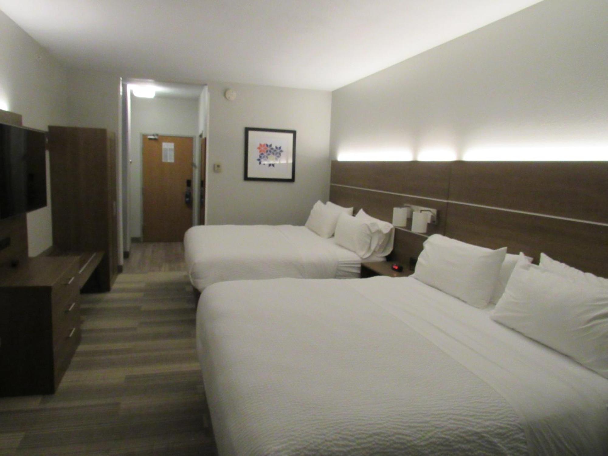 Holiday Inn Express Hotel & Suites Lincoln South By Ihg Exterior foto