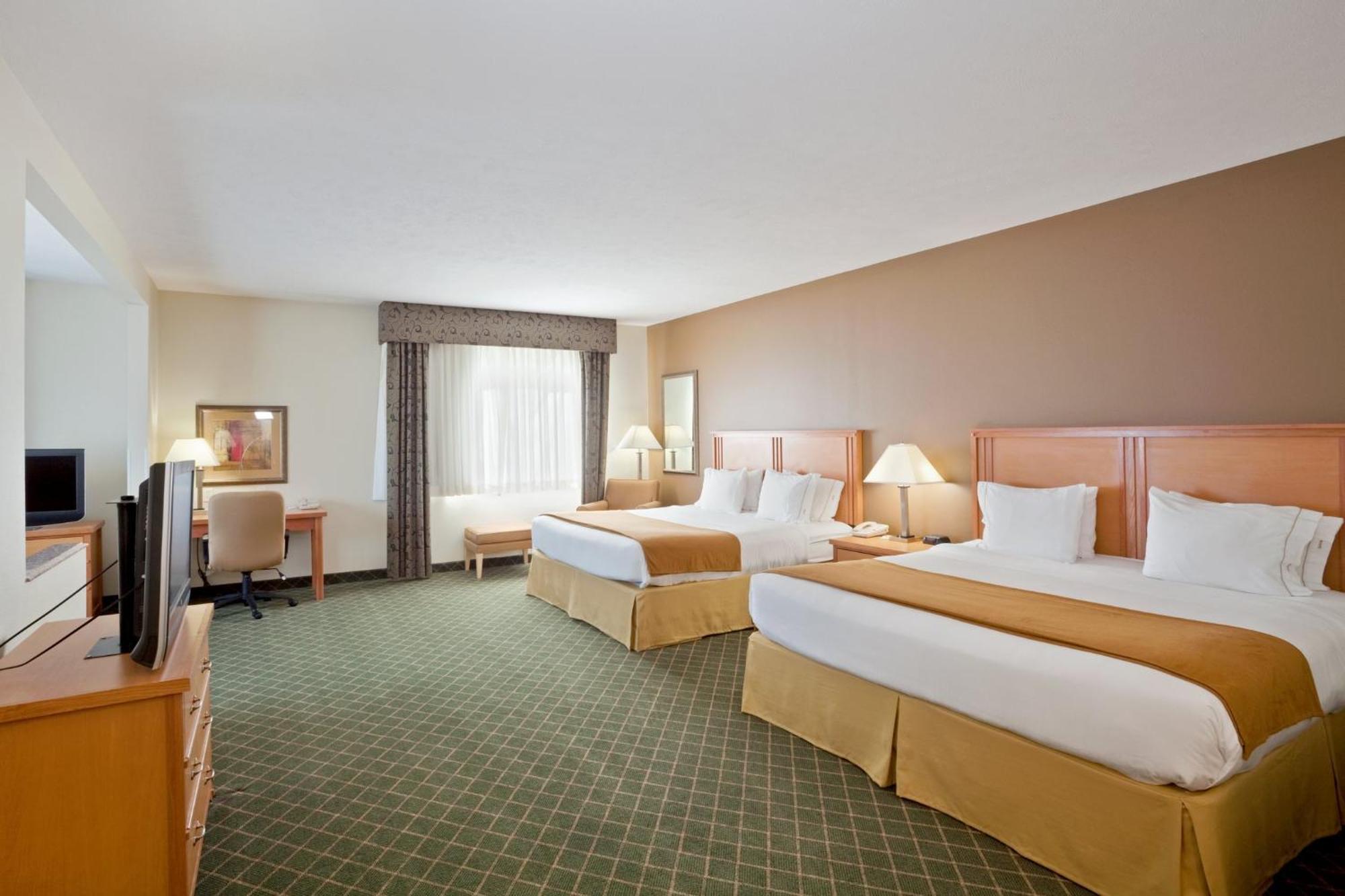 Holiday Inn Express Hotel & Suites Lincoln South By Ihg Exterior foto